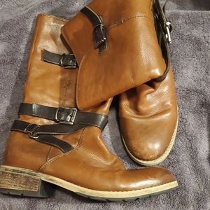 CLARKS Slouchy BROWN Leather FLEECE LINED Mid Calf BOOTS Size 9.5 BUCKLE TRIM